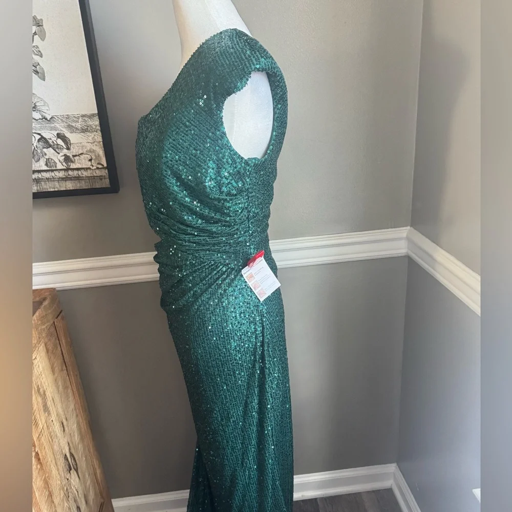 Ieena Mac Duggal 42022 Green Sequined One Shoulder Cut Out Evening Gown Maxi‎ 2
